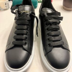 Alexander McQueens Sneakers